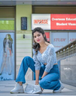 Tannu Bhardwaj Instagram - 🤍
Edit : @mr_devil74_
#instagood #cutenessgirl