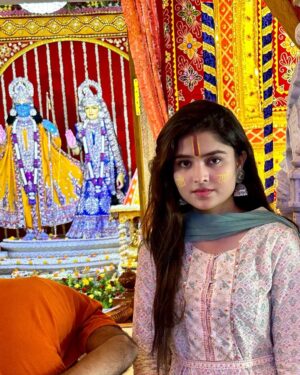 Tannu Bhardwaj Instagram - Radhe radhe 🙏💛