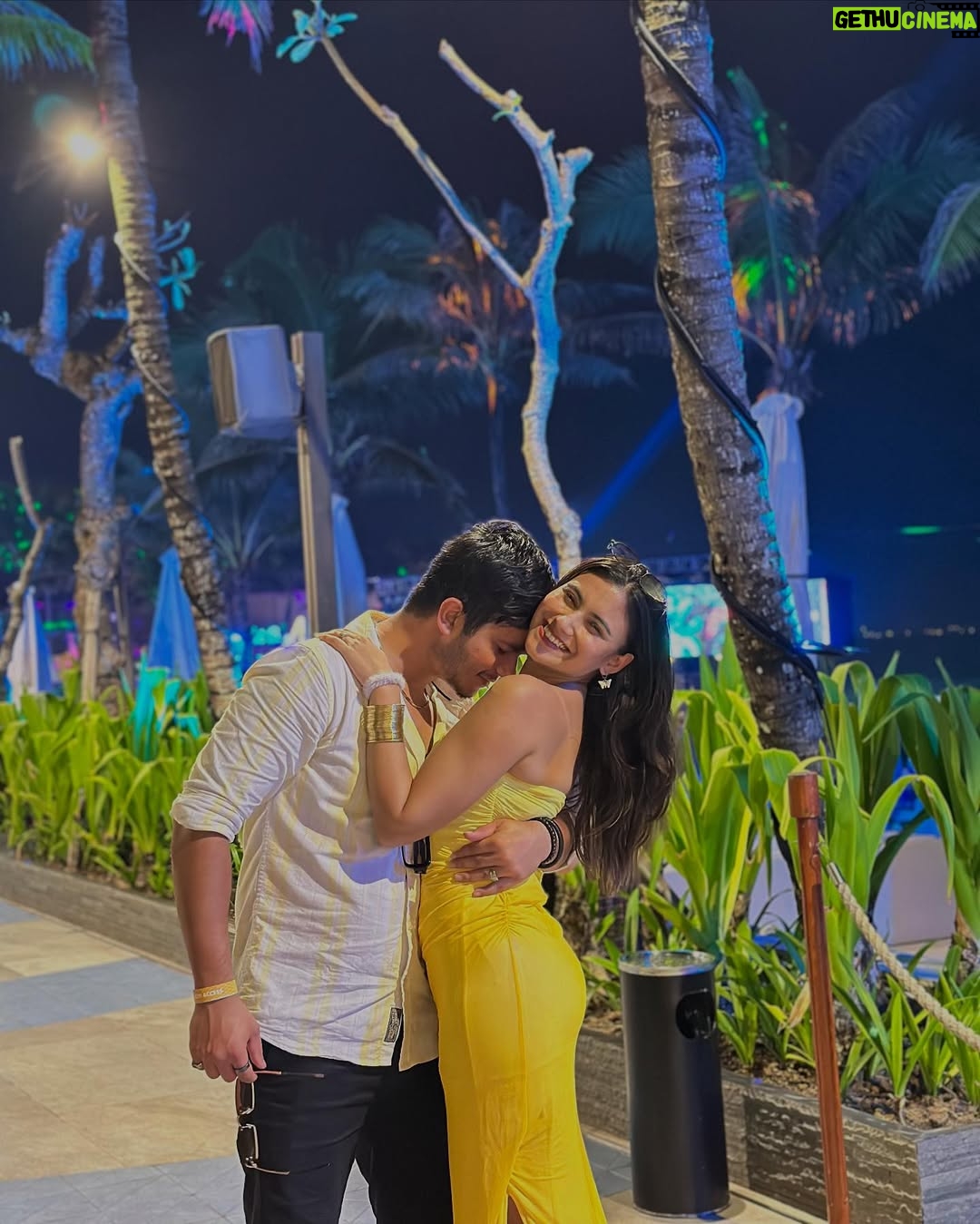 Tanya Rathi - 63K Likes - Some moments are meant to be frozen in life🤍 #tanshi 
📍 @atlasbeachclub