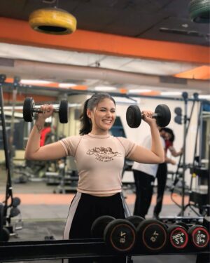Tanya Rathi Instagram - Flexing muscles and relationship goals at the same time! 😉💪