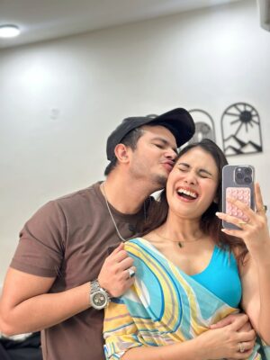 Tanya Rathi Instagram - I love you even more when you wear Saree 😍♥️