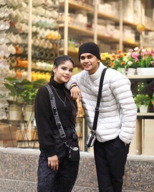 Tanya Sana Instagram - Happy new year everyone!🤍✨
.
.
.
📸- @abhi_clix
.
.
#teamlucky #luckydancer #foryou #style #fashion #trending #fashionblogger #mensfashion #btwitslucky