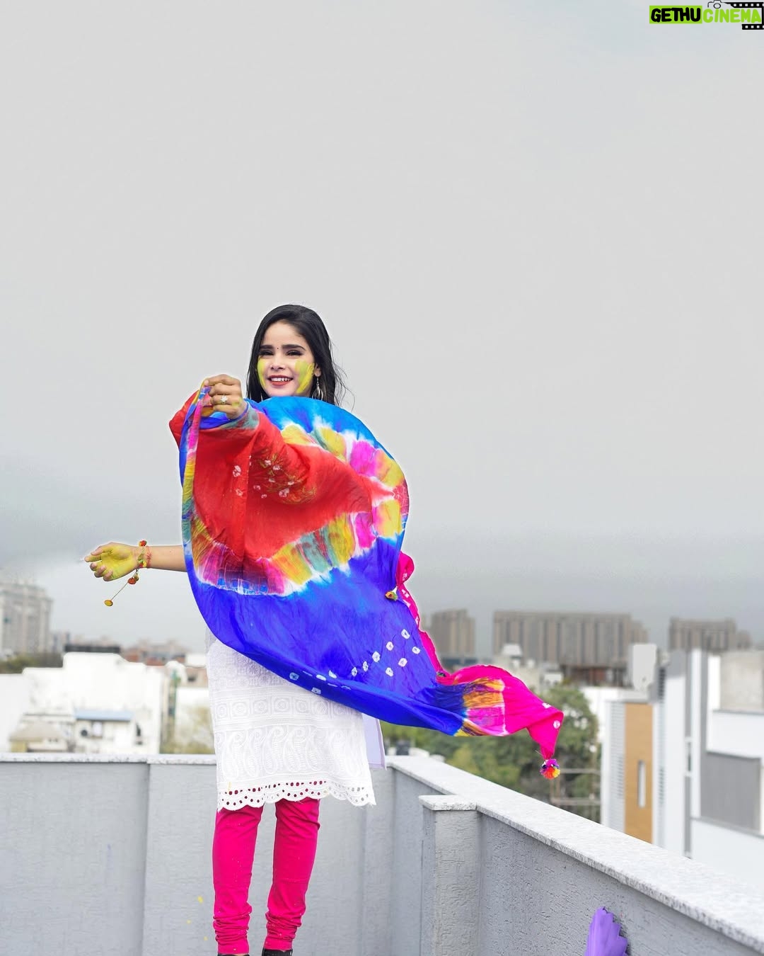 Tanya Sana - 11.6K Likes - HAPPY HOLI 🥰🌈🎊
Holi is not just a festival of colours. It’s a festival of emotions and carefreeness.
.
@creatorsnest.in 
.
Edit by :@zayed_ahmad_photography