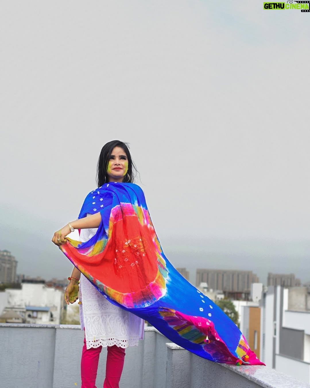 Tanya Sana - 11.6K Likes - HAPPY HOLI 🥰🌈🎊
Holi is not just a festival of colours. It’s a festival of emotions and carefreeness.
.
@creatorsnest.in 
.
Edit by :@zayed_ahmad_photography