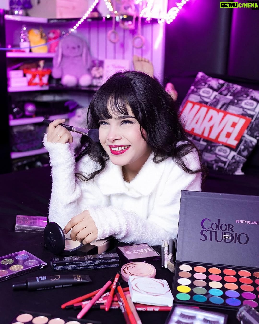 Tanya Sana - 13.3K Likes - I wear makeup for myself because it‘s fun 😍🤍✨
Makeup : @anytime_onlineshoppingstore 
.
📸: @zayed_ahmad_photography 
.
#teamlucky #tanyafam #makeup