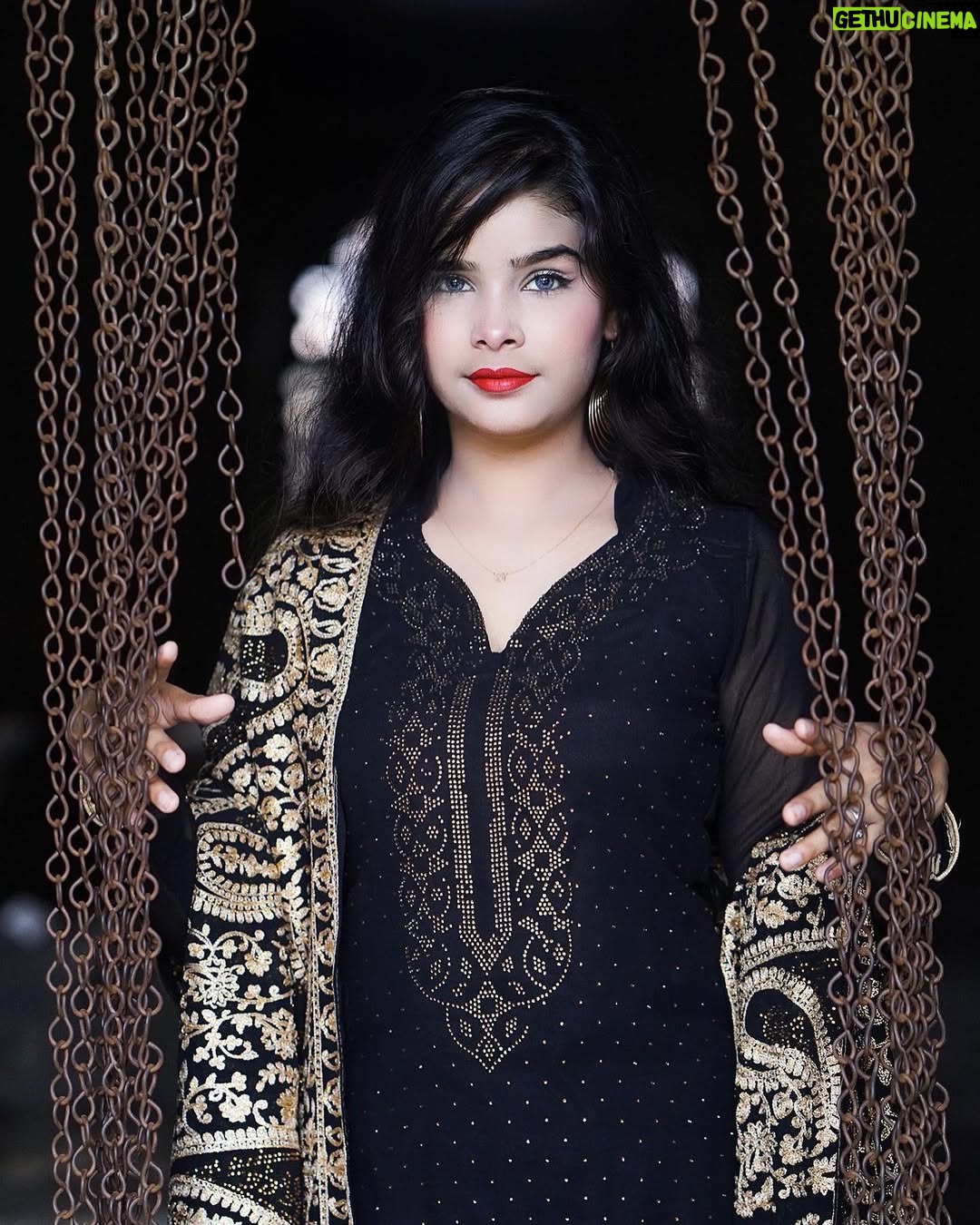 Tanya Sana - 11.3K Likes - Eid al adha mubarak🖤
.
.
📸 - @zayed_ahmad_photography 
.
.

#teamlucky #tanyafam #foryou
