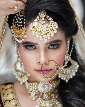 Tanya Sana Instagram - Happy girls are the prettiest 🥰✨
.
MUA💄: @savi_makeovers
.
📸: @zayed_ahmad_photography
.
#teamlucky #tanyafam #foryou #trending #fashion #fashionblogger #style #styleblogger #bridalmakeup