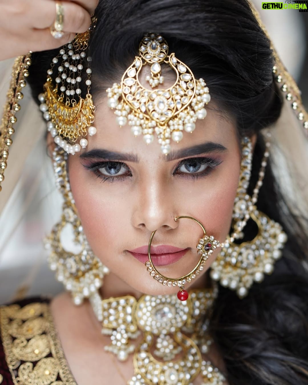 Tanya Sana - 12.4K Likes - Happy girls are the prettiest 🥰✨
.
MUA💄: @savi_makeovers 
.
📸: @zayed_ahmad_photography 
.

#teamlucky #tanyafam  #foryou #trending #fashion #fashionblogger #style #styleblogger #bridalmakeup