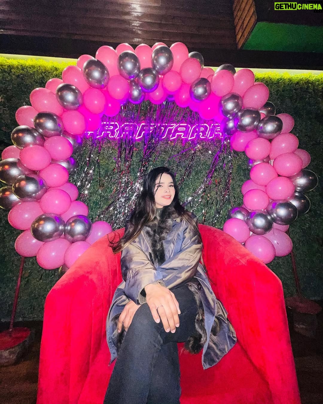 Tanya Sana - 11.9K Likes - I don’t get older I level up! 🎊
.
.
.

#teamsana #brothersisterlove #congratulations #fashionblogger #instagram #tanyasana