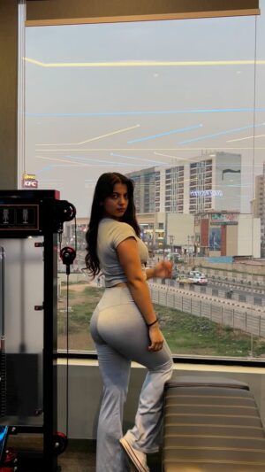 Tanya handa Instagram - Wavy🔥
#reels #reelsinstagram #instagram #fyp #gymgirl #gym #gymmotivation #gymlife #trending #trendingreels #karanaujla
