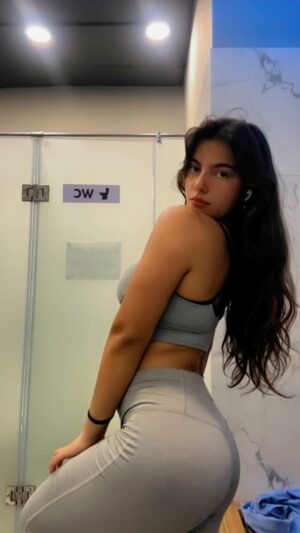 Tanya handa Instagram - Jesa ap bolo 🤌🏻🫶🏻
#fyp #instagram #trendingreels #reels #gym #gymmotivation #explore #explorepage #reelsinstagram #gymgirl
