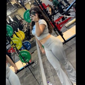 Tanya handa Instagram - Outfit check>>✨✨
#instagram #post #instalike #gymgirl #gymmotivation