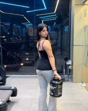 Tanya handa Instagram - Living large!!!💪🏻
Use my code -TANYARUN for discount @rippedupnutrition
#post #newpost #gym #gymmotivation #gymlife #gymaddict #trendingreels #explore #explorepage #fyp #instalike