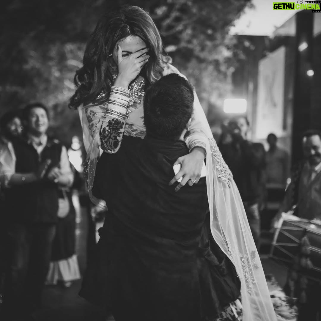 Tarini Peshawaria - 45.3K Likes - To my husband, forever boyfriend, Sabby’s dad and my best friend, happy birthday. 

Replying to your Facebook message fifteen years ago is by far the best decision I’ve ever made. 🧿❤️