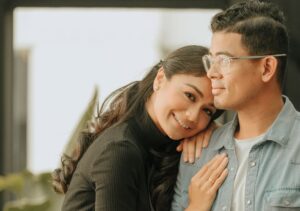 Actress Tasha Shilla HD Photos and Wallpapers March 2025
