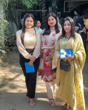 Tasnova Hoque Elvin Instagram - Umaiza’s Very First performance in her School at the Annual Concert.. MashaAllah ❤️ Everyone plz keep her in your prayers..