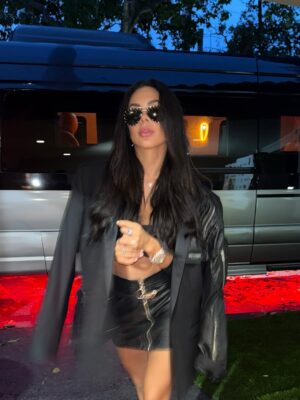 Tefi Valenzuela Instagram - @dustofgods is a lifestyle 🤍 …y muchas del carrete … solo siento que el tiempo pasa volando . Feliz martes gente :)