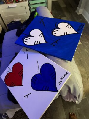 Tefi Valenzuela Instagram - 🚀🎵🤍 Hoy use este jacket de @artist_with_autism . Me gustaría  que si tienen un familiar con autismo entren a su perfil , porque entiendo que muchos no saben que hacer o donde recibir esa guía , y conocer su historia que es muy inspiradora . Yo era súper ignorante en este tema , pero ahora que gracias a @jessica_a_gamarra y su hijo Matthew entiendo la importancia de compartir este mensaje , quiero comunicar la necesidad de diagnosticar a las personas para darles el trato adecuado . PD: si te gusta la jacket o los cuadros puedes comprarlos en u página y al hacerlo estarás apoyando a que se ayude a más niños con autismo 🤍 bendecido día a todos #autism #autismo