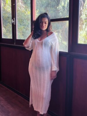 Tharaa Goubail Instagram - My baby girl is growing inside me, and my heart is growing with joy 🩷