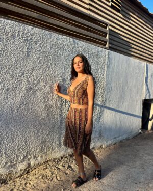 Tharaa Goubail Instagram - ,🏵️🪵