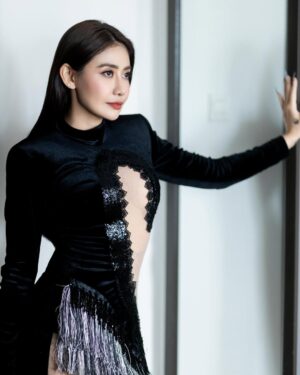 Thinzar Wint Kyaw Instagram - 🦨 #thinzarwintkyaw👸🏻