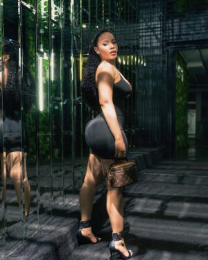 Thuli Phongolo Instagram - Management. 😌
Ph: @bic_shot