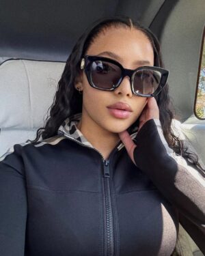 Thuli Phongolo Instagram - “We been doin’ our thing for a while but they don’t know that…” ☺️