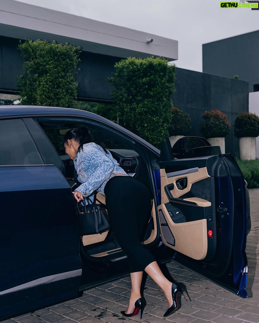 Thuli Phongolo - 142.1K Likes - No shade, just love 🤍