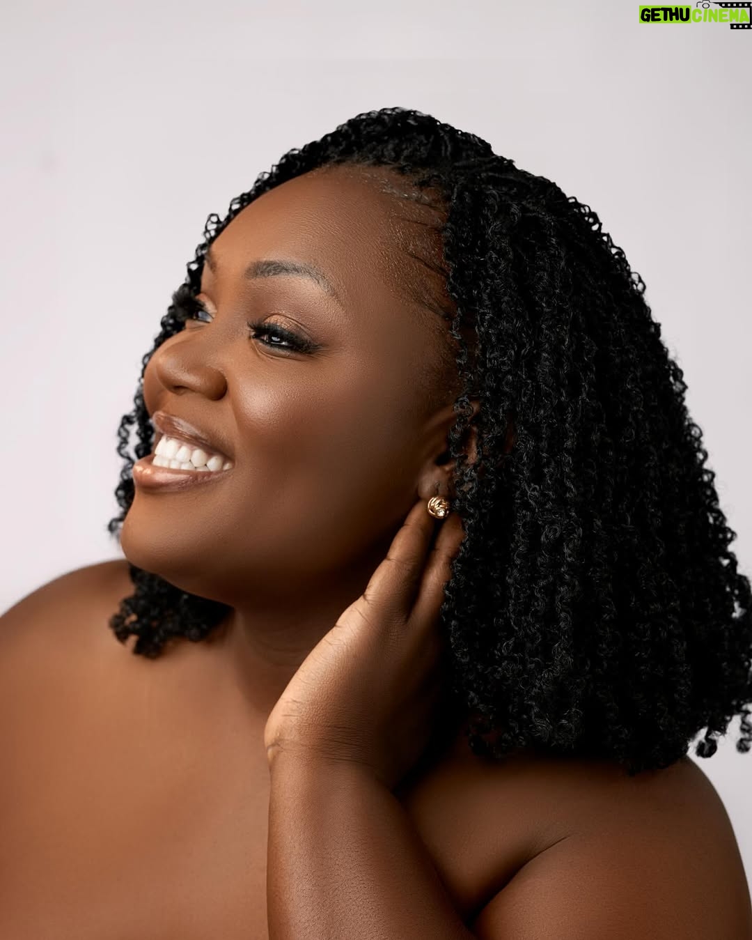 Tima Kumkum - 1.9K Likes - 🌸 Hi, beautiful people 🌸

I just want to say a big thank you for the outpour of love yesterday after I shared my win for the 40 Under 40 Awards 2025,Journalism (Radio, TV & Newspaper category ). 🙏🏽 My heart is so full of gratitude.

This year hasn’t been the easiest, but entering my birth month (September 🎂✨), God showed up for me in ways I can’t even explain. Truly, His grace is sufficient. 💫

To everyone who took the time to celebrate me, send messages, share my posts, and cheer me on, I appreciate you deeply. You made this victory even more special. To George  @kaykwansah my colleague and team member who actually nominated me for this award , God bless you .

And oh, can we talk about this look? ✨ Go get this Curly Spring done @snashbeautycare you’ll love it, I promise. It’s giving everything it needs to give! 😍

Now tell me, which is your favorite pose, style, or smile from these slides ? Drop it in the comments, I can’t wait to see what you loved most. 💕

Hair @SNashBeautyCare (024 452 4151 /024 785 8789)
MUA @Ask Mua Andy 
📸 @CRIK 

#GratefulHeart #40Under40 #SeptemberBaby #ExtraordinaryGrace #timakumkum  #timakumkum #mametwo✌️ #thatobuasigirl #akyemfantechick #oluwaisinvolved  #beinspiredbytima