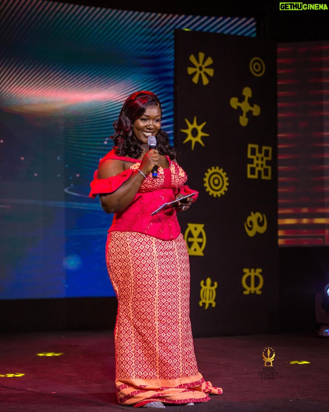 Tima Kumkum - 5.3K Likes - This is how I rocked the @missgoldenstool stage last night, all tnx to @gracedhandspixels for taking me unaware shots, I love each and every one of them. 

MUA @theglamour_haven 
Hair @theglamour_haven 
Kente @linds_kente_avenue 
👗 @lyran_collections 
Stylist @emmy_thestylist 
Shoes @rosepetal233 
📸 @gracedhandspixels 

#timakumkum #mametwo✌️ #thatobuasigirl #akyemfantechick #oluwaisinvolved #ForeverMrsDuodu
#missgoldenstool