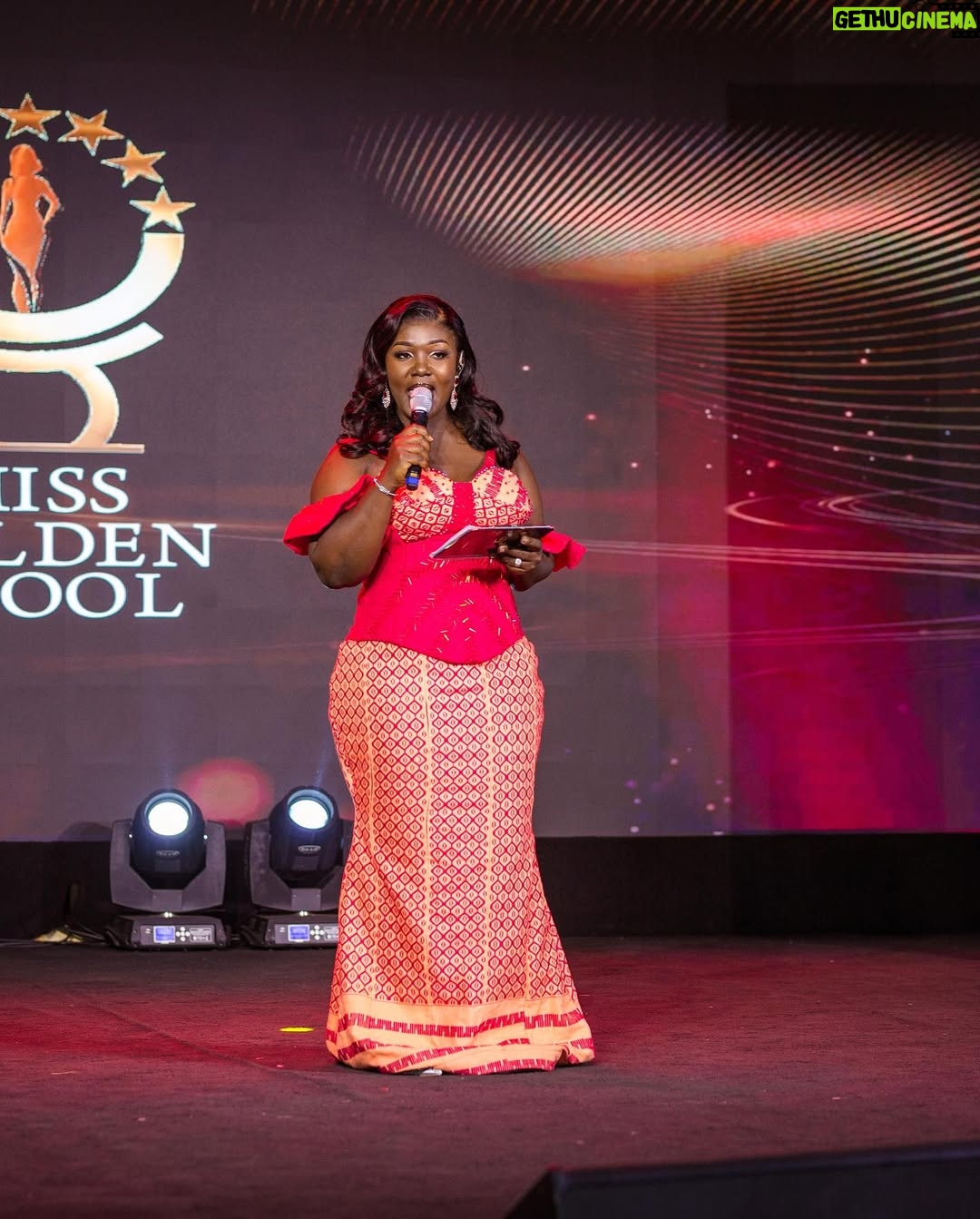 Tima Kumkum - 5.3K Likes - This is how I rocked the @missgoldenstool stage last night, all tnx to @gracedhandspixels for taking me unaware shots, I love each and every one of them. 

MUA @theglamour_haven 
Hair @theglamour_haven 
Kente @linds_kente_avenue 
👗 @lyran_collections 
Stylist @emmy_thestylist 
Shoes @rosepetal233 
📸 @gracedhandspixels 

#timakumkum #mametwo✌️ #thatobuasigirl #akyemfantechick #oluwaisinvolved #ForeverMrsDuodu
#missgoldenstool