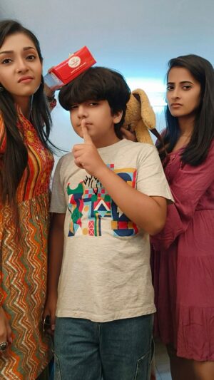 Tisha Kapoor Instagram - Sawdhan rahe satark rhe
#sigmaboy
#sawdhanrhesatarkrhe😜
#brothersisterbonding❤️ #ghkkpm
#hassan
#love
#instagram
#trending
#reelitfeelit
#fypシ❤️💞❤️
#relatable
#comedyvideos
#reelindia❤️
#ghumhainkisikeypyaarmeiin
#vedant #tisha #tanvi