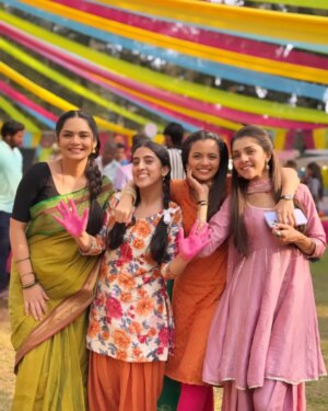 Tisha Kapoor Instagram - Holi fever ...🧿💫
More pictures to come❤️
.
.
.
.
.
@sameeksha.sud_ @mrunali_shirke_official_
@mi_meera_ @lafantar_lucky
#instagram #Insta #instaholi #instapost #instapicture #pictureperfect #pictureoftheday #holi #colors #love #Peace #happyplace #happy #blessed #ghkkpm #ghumhaikisikeypyaarmeiin #starplus #tishians
.
.
Lots of ❤️
Bun hugs 🐇🤗
Be kind to strays 🐾😘💙🥰
Love and gratitude 😇🤗🔱