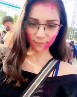 Tisha Kapoor Instagram - Holi fever ...🧿💫
More pictures to come❤️
.
.
.
.
.
@sameeksha.sud_ @mrunali_shirke_official_
@mi_meera_ @lafantar_lucky
#instagram #Insta #instaholi #instapost #instapicture #pictureperfect #pictureoftheday #holi #colors #love #Peace #happyplace #happy #blessed #ghkkpm #ghumhaikisikeypyaarmeiin #starplus #tishians
.
.
Lots of ❤️
Bun hugs 🐇🤗
Be kind to strays 🐾😘💙🥰
Love and gratitude 😇🤗🔱