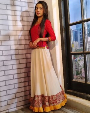 Tisha Kapoor Instagram - 💙💫🧿
.
.
.
.
.
#Instagram #insta #instapicture #instapost #pictureperfect #picoftheday #white #red #ghkkpm #ghumhaikisikeypyaarmeiin #starplus #love #blessed #smile #peace #tishians
.
.
.
.
.
Lots of love ❤️
Bun hugs 🐇🤗
Be kind to our strays 🐾❤️🥰
Love and gratitude 💙😇🔱