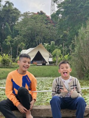 Titi Kamal Instagram - Bedugul, Bali, Indonesia 🥰
.
.
#bedugul #bali #indonesia #glamping