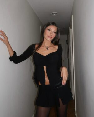 Tiziana Sabatini Instagram - 🖤
