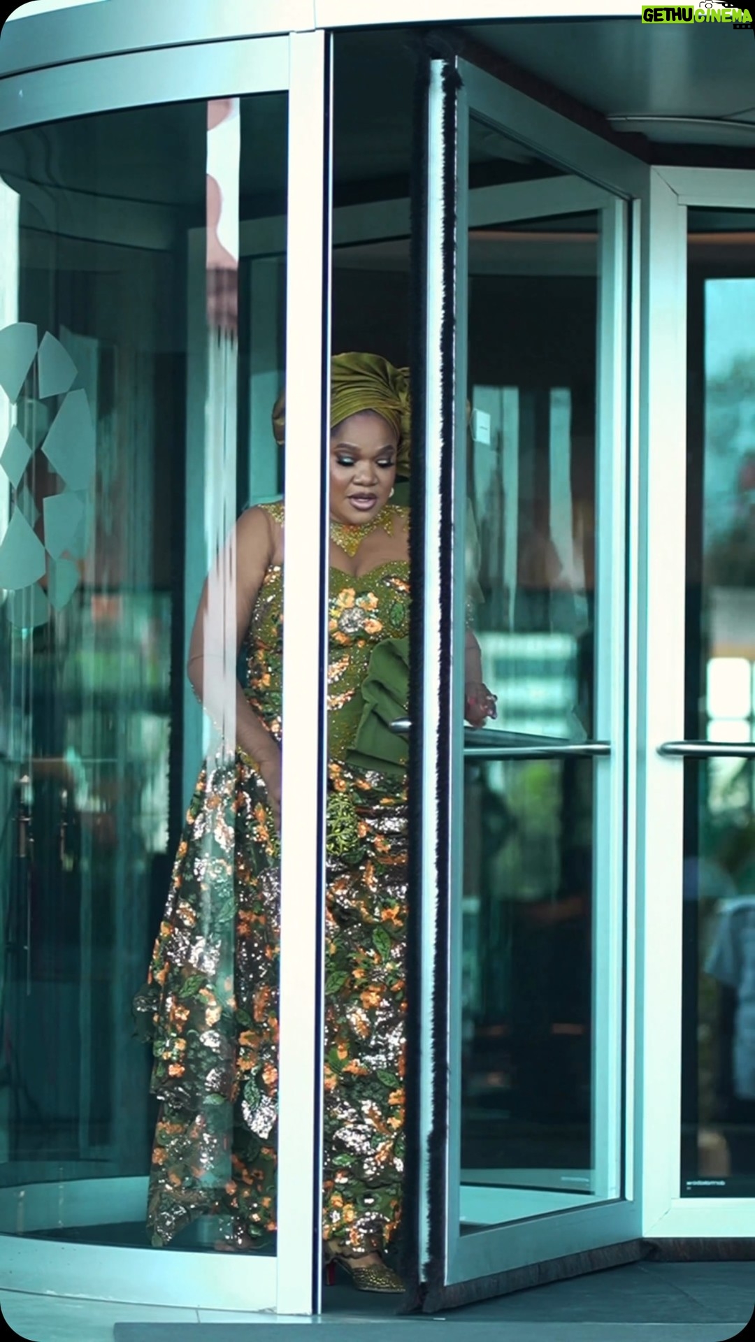 Toyin Abraham - 199.8K Likes - Outfit  tailored @ykarisfashion 
Accessories & purse& shoe  @tavinstoresbytiwabola 

Video @judedrizzy_official 

Makeup @bernards_magic
