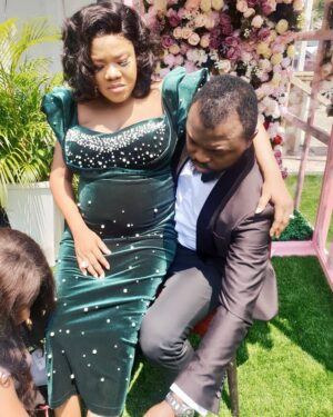 Toyin Abraham Instagram - To my Father and my smallgod @kolawoleajeyemi still your day. I love you with all I have and all I will become in life. Oko mi Alabi😍😍😍