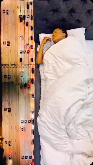 Toyin Abraham Instagram - Don’t sleep.. WAKE UP! 😈
How can you be sleeping when Ìyálóde is coming to cinemas June 6th
Wake up!😂
#Iyalode #Iyalodeiscoming #June6