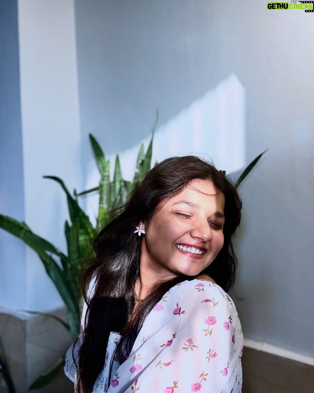 Trapti Gupta - 52K Likes - Mere khyalon ki malikaa.🌸🌸🧡💕