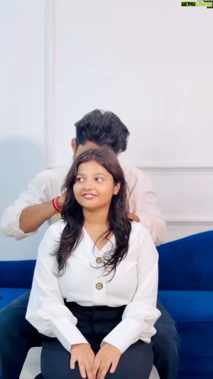 Trapti Gupta - 48.3K Likes - Rakhi isn’t just about gifts, it’s about the bond that shines brighter every year ✨
This Raksha Bandhan, celebrate the love, the nok-jhok, and those unspoken moments with something as timeless as your bond — Palmonas jewellery 💝
Because every sister deserves something classy… and every brother deserves that priceless smile!
@trakul_the_siblings_official 
@palmonas_official 

#NokJhokWithPalmonas 
#Palmonas 
#DemiFineJewellery 
#PalmonasGifting 
#RakhiSpecial