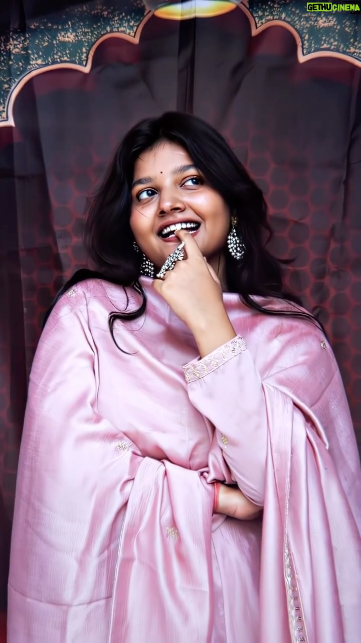 Trapti Gupta - 148.4K Likes - Rabba mai to mar gya oye.🤭

Comment for link 🔗