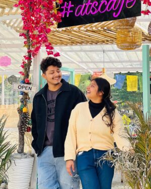 Trapti Gupta Instagram - Mauj masti ni rukni chahiye..😎🤣

#siblings#comedy#kasol