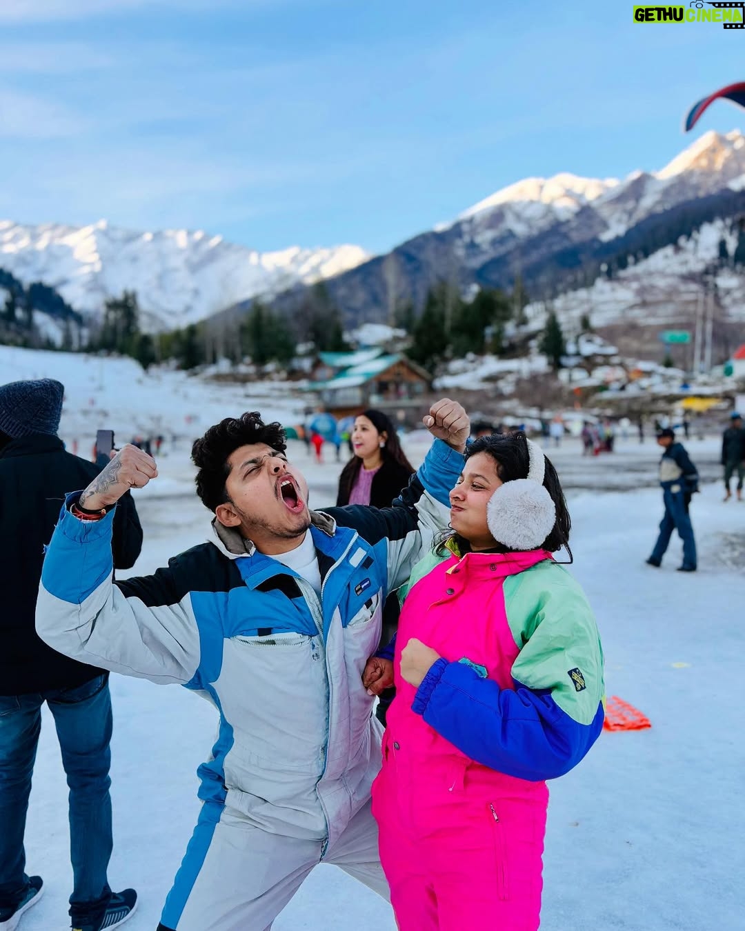 Trapti Gupta - 38.9K Likes - Mauj masti ni rukni chahiye..😎🤣

#siblings#comedy#kasol