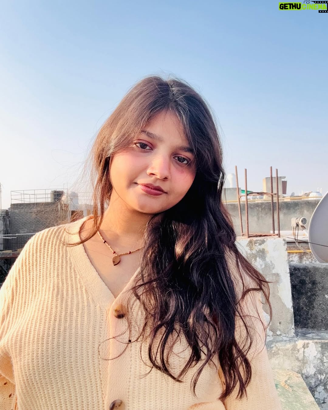 Trapti Gupta - 37.2K Likes - 💝🎗️🌻🌼
