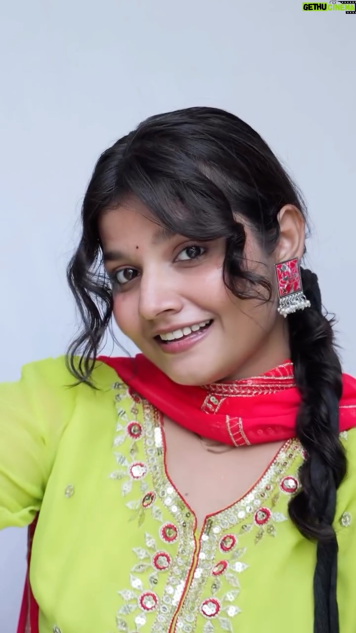 Trapti Gupta - 40.7K Likes - For a reason..😍💕