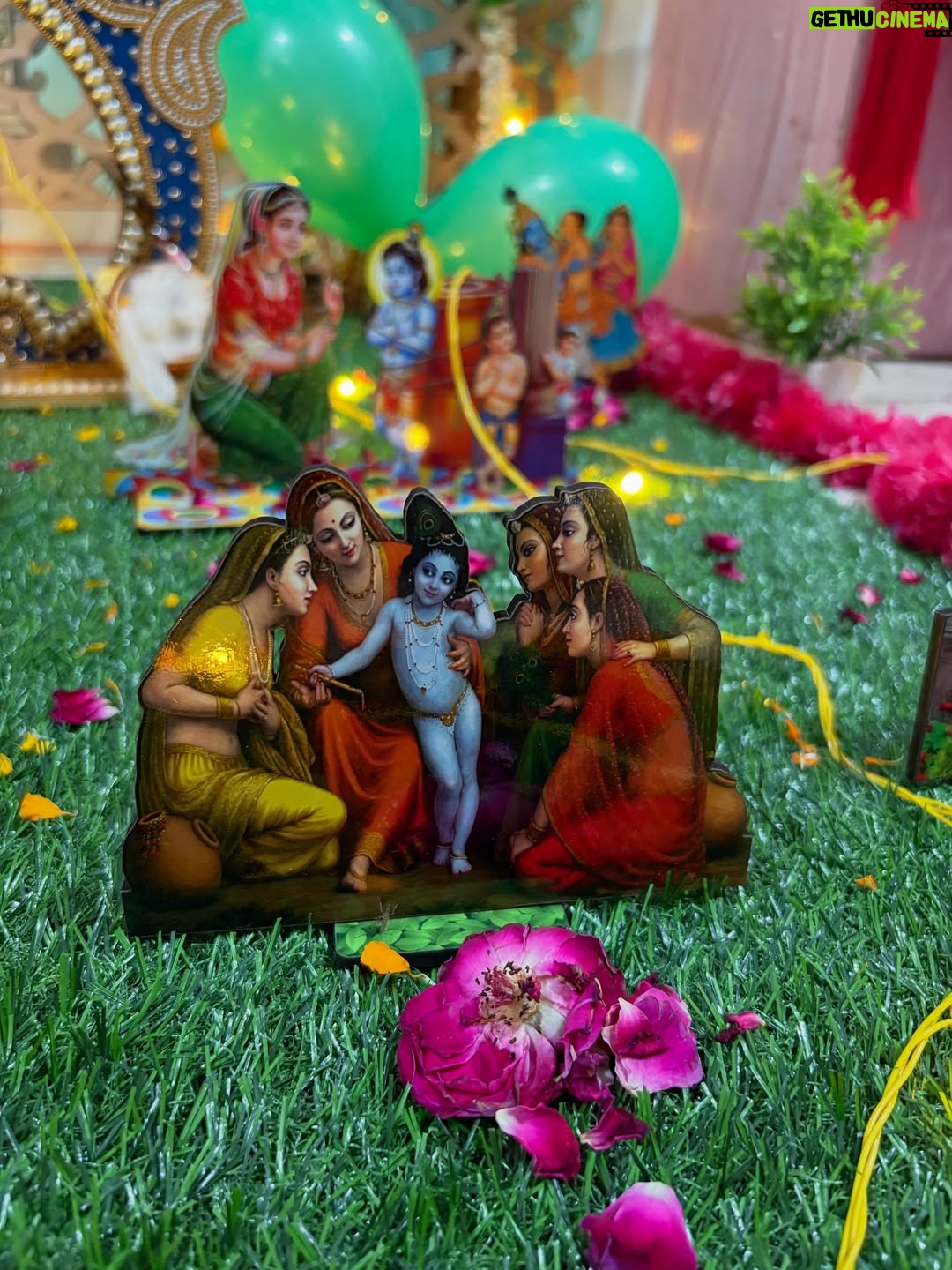 Trapti Gupta - 89.9K Likes - Radhe Radhe..🥰😍