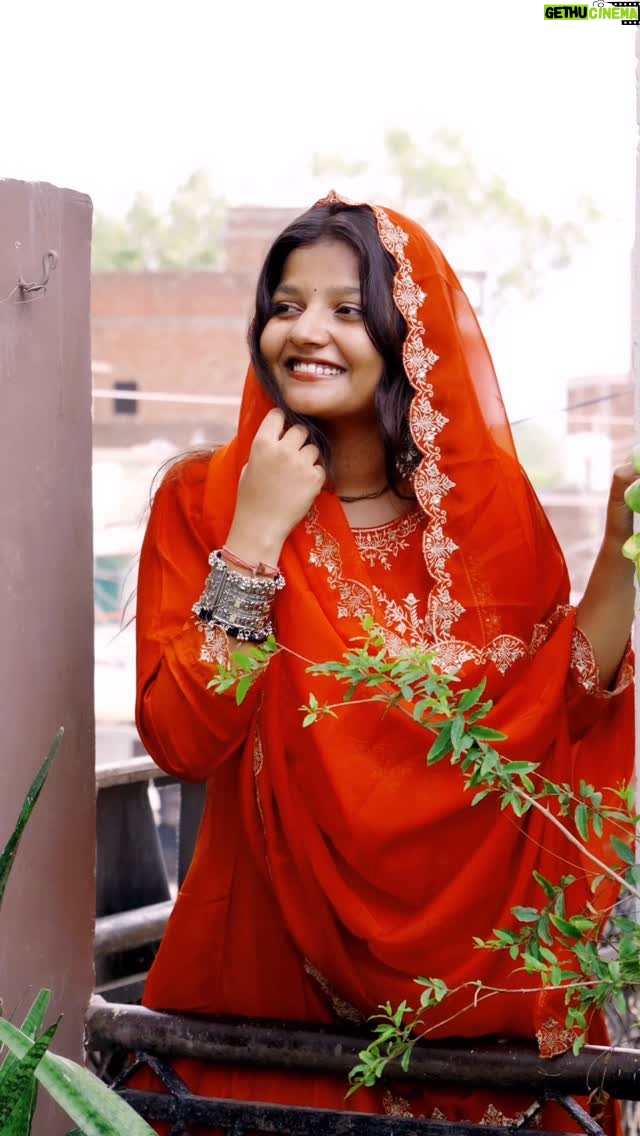 Trapti Gupta - 323.4K Likes - Ranjheya ve..🌸💕
Comment for link 🔗