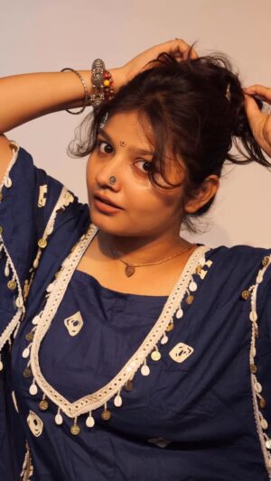 Trapti Gupta Instagram - Dil ki ye goli chli naino ki bandook se..😍